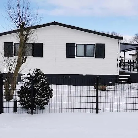 Chalet In With Terrace, Cleaning Included *